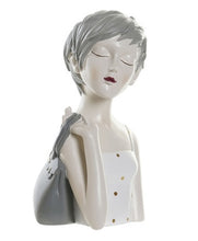 Imaginea se incarca, STATUETA BUST FEMEIE CU GEANTA
