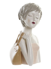 Imaginea se incarca, STATUETA BUST FEMEIE CU GEANTA
